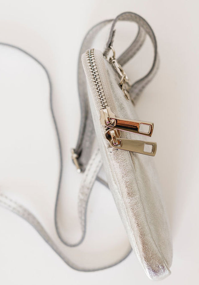 Leather Cellphone Pouch | Silver