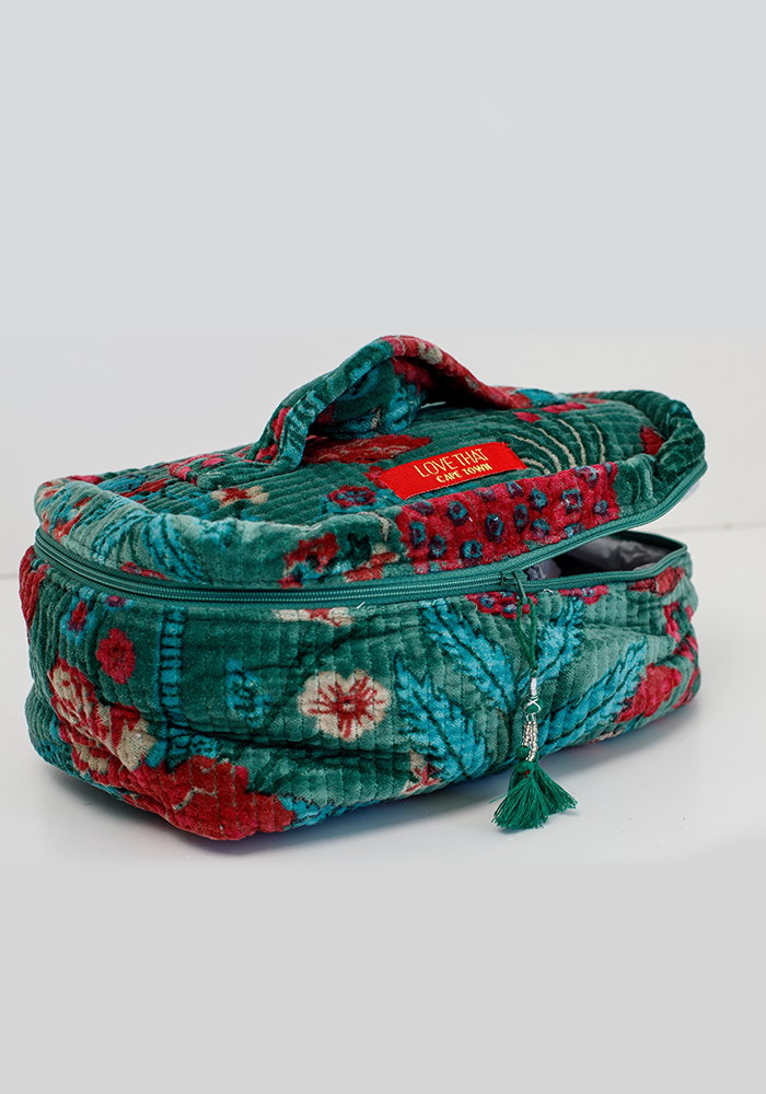 Single Velvet Cosmetic Bag | Green