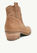 Bonnie Tan Boot