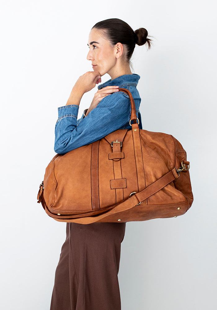Buckle Overnight Bag | Tan