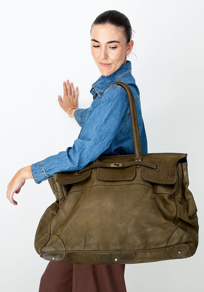 Clasp Overnight Bag | Olive