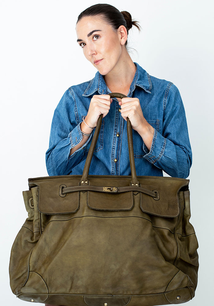 Clasp Overnight Bag | Olive