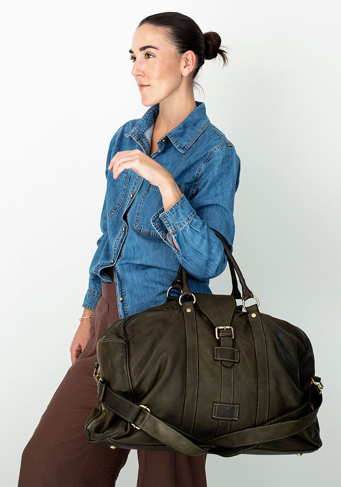 Buckle Overnight Bag | Taupe