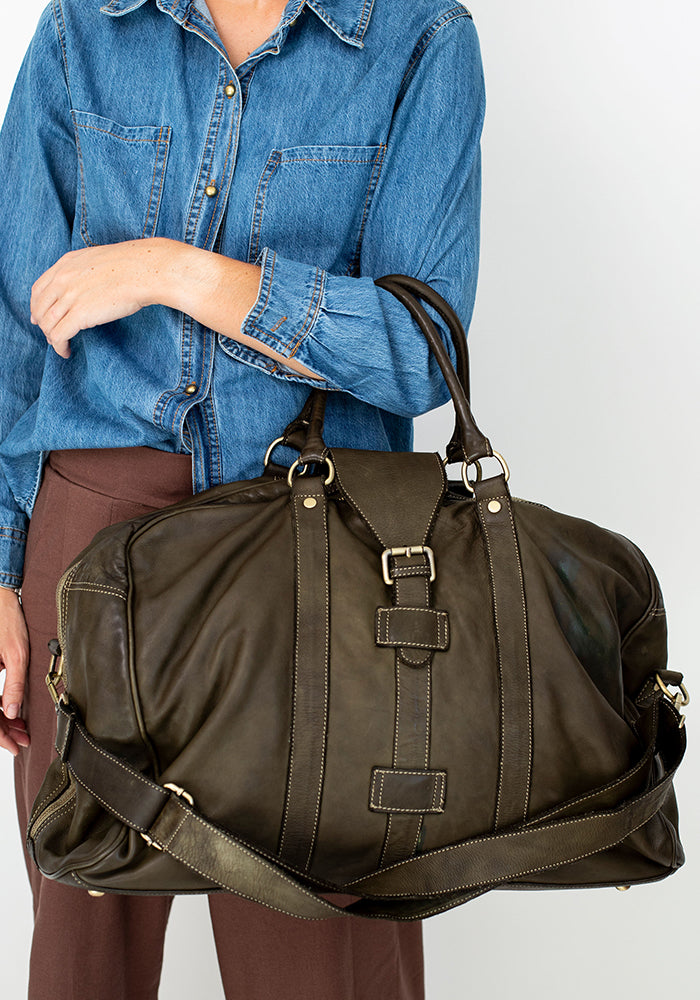 Buckle Overnight Bag | Taupe