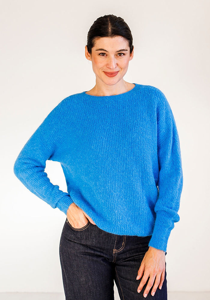 Fine Ribbed Round Neck Knit | Blue