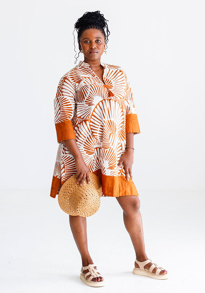 Africa Calls Amelia Kaftan | Fan