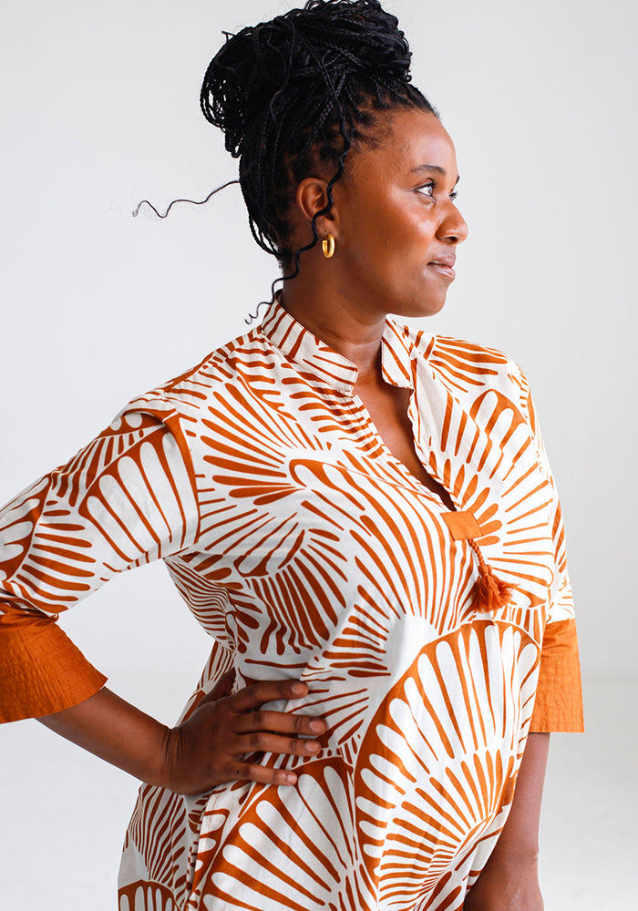 Africa Calls Amelia Kaftan | Fan