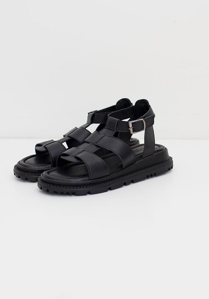 Elle Sandal | Black