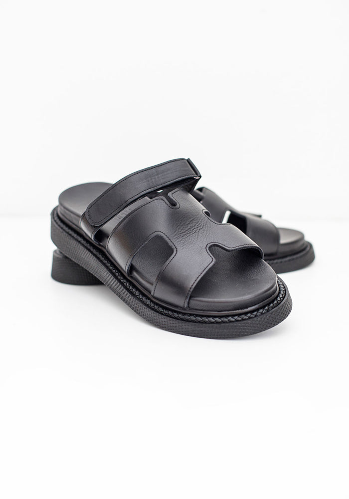 Delilah LT Sandals | Black